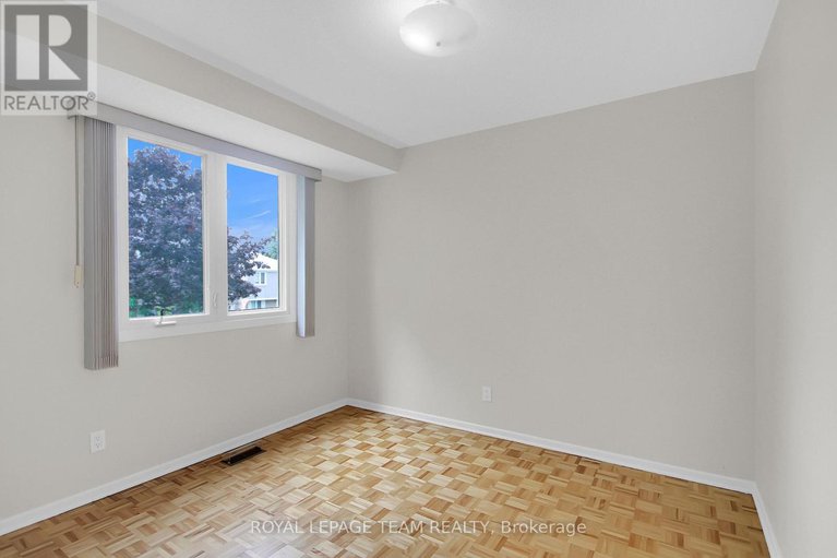 28762114/26-jackson-court/beaverbrook/ottawa/ontario/K2K1B7_29
