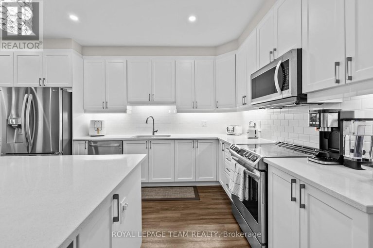 28512161/1135-apolune-street/half-moon-bay/ottawa/ontario/K2J6N8_12