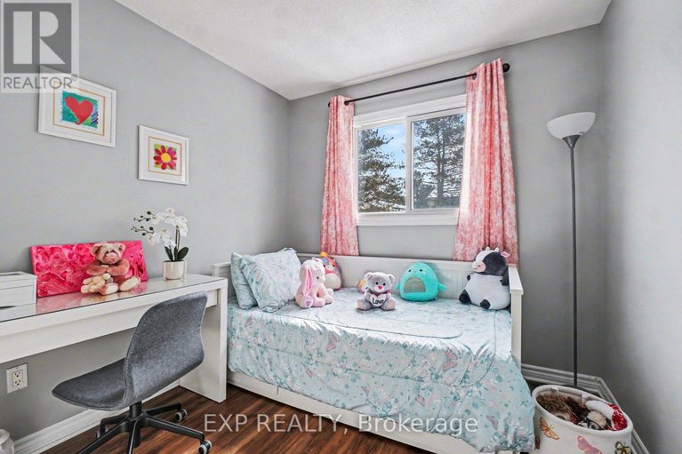 29426960/185-teal-crescent/chatelaine-village/ottawa/ontario/K1E2C3_18