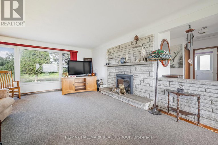 28615407/6050-old-richmond-road/south-of-fallowfield-road/ottawa/ontario/K0A2Z0_8