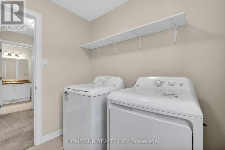 29333511/735-megrez-way/half-moon-bay/ottawa/ontario/K2J6S8_29