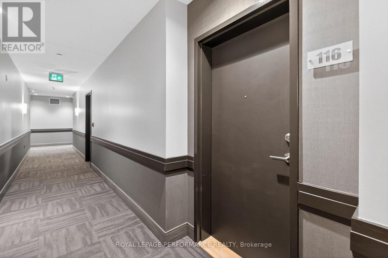 29446146/116-120-prestige-circle/chatelaine-village/ottawa/ontario/K4A1B4_21