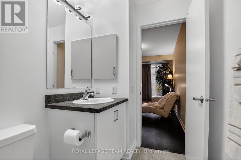 29131586/c-225-citiplace-drive/merivale-industrial-parkcitiplace/ottawa/ontario/K2E0C5_22