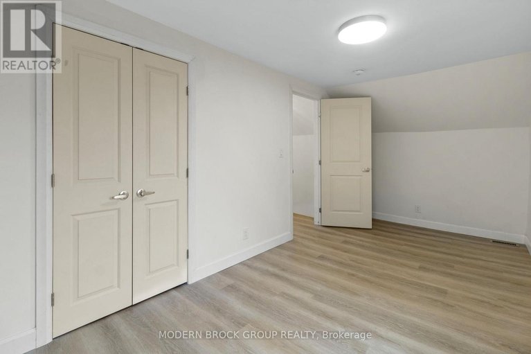 29541338/108-george-street/brockville/brockville/ontario/K6V3V9_28