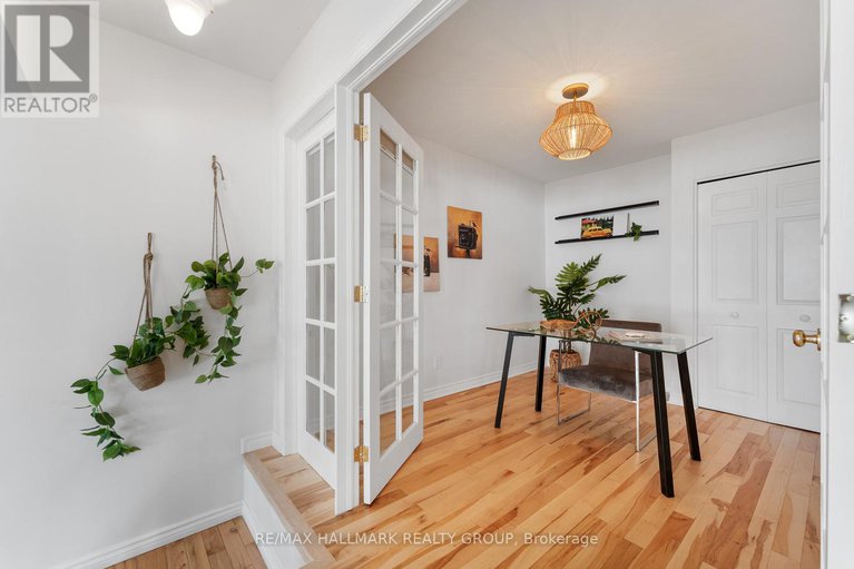 28652851/17-hastings-street/crystal-bayrocky-point/ottawa/ontario/K2H8C2_24