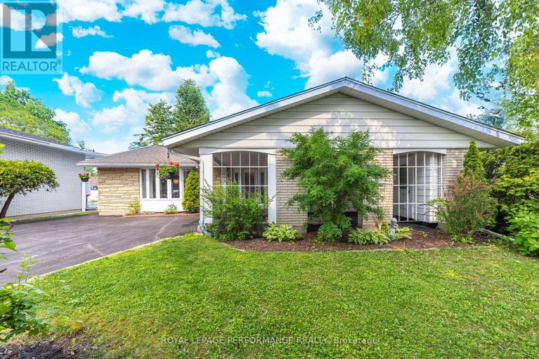 28549709/2091-tawney-road/hawthorne-meadows/ottawa/ontario/K1G1B9_1