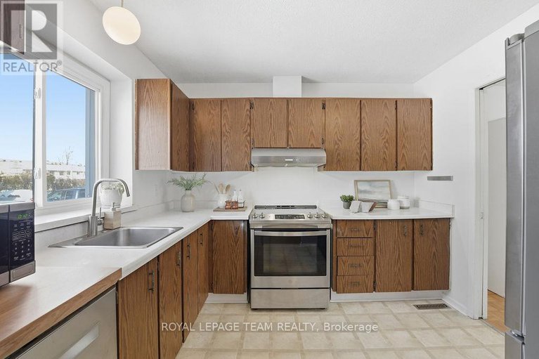 29399726/b-461-moodie-drive/arbeatha-park/ottawa/ontario/K2H8T7_5