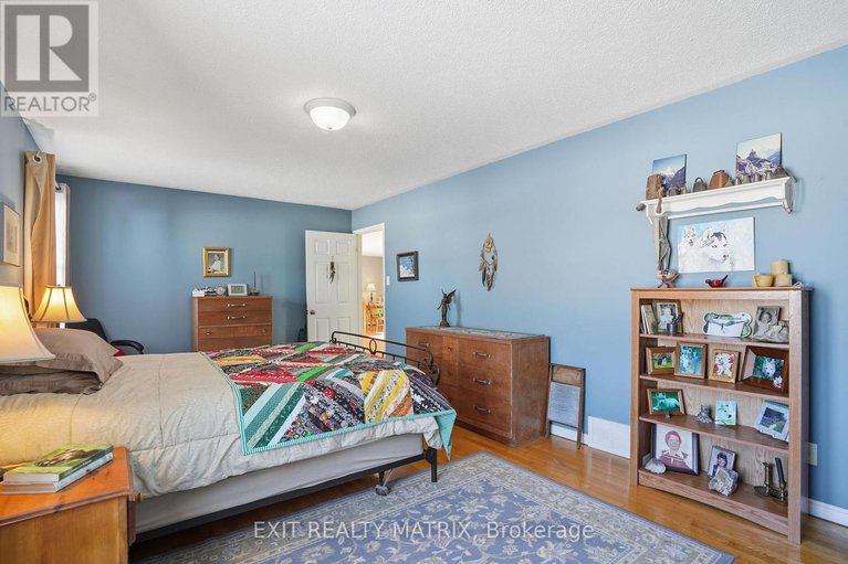 29367617/890-happy-hollow-road/vankleek-hill/champlain/ontario/K0B1R0_19