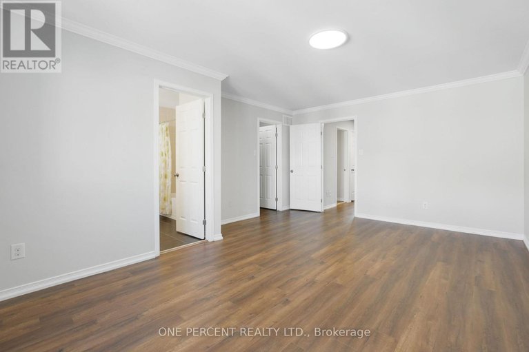 29436561/209-rolling-meadow-crescent/mer-bleuebradley-estatesanderson-park/ottawa/ontario/K1W0B1_21