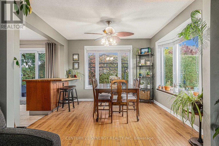 29030670/1665-champneuf-drive/chateauneuf/ottawa/ontario/K1C4V3_8