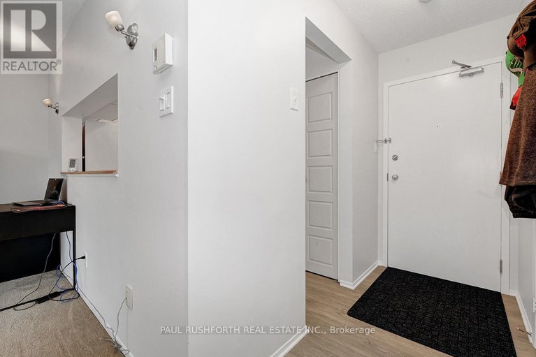29018014/214-260-brittany-drive/viscount-alexander-park/ottawa/ontario/K1K4M2_2