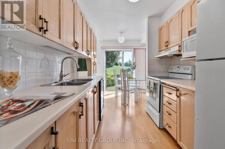 28876719/6134-red-willow-drive/chapel-hill/ottawa/ontario/K1C7J8_19