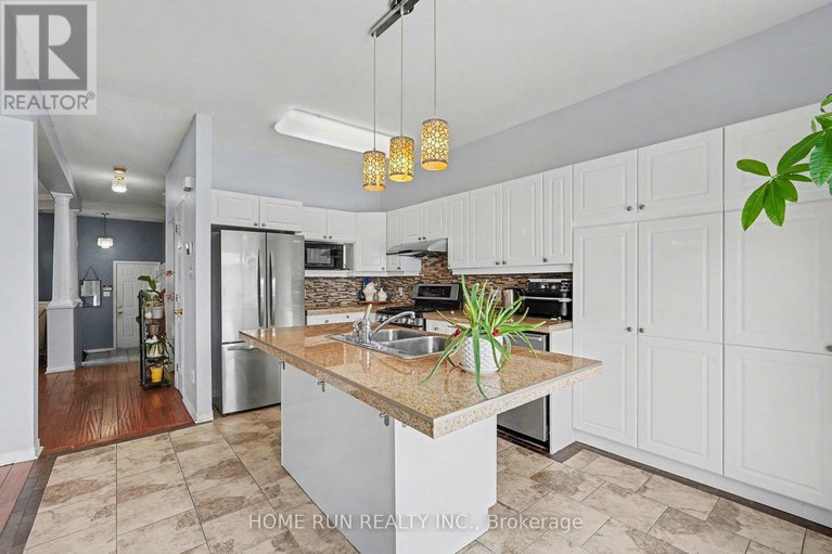 29300642/1671-frenette-street/fallingbrookgardenway-south/ottawa/ontario/K4A4L2_8