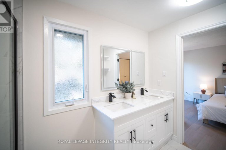 28851706/17-mcclure-crescent/katimavik/ottawa/ontario/K2L2H1_20
