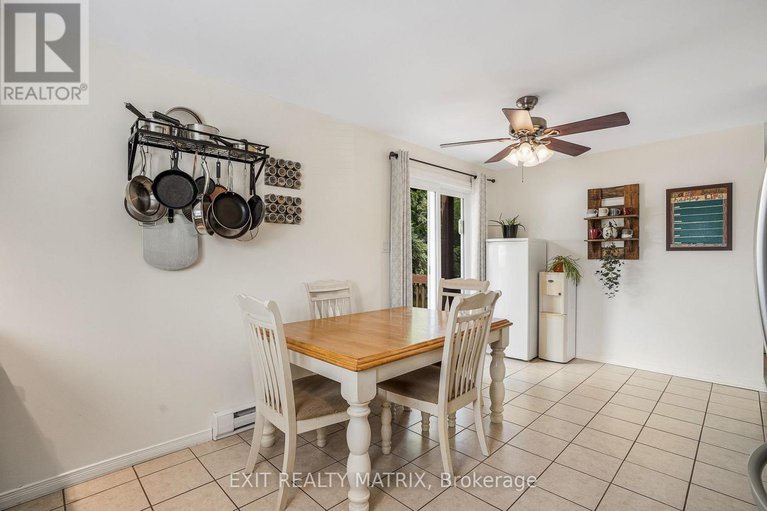 28587958/17-casselman-street/finch/north-stormont/ontario/K0C1K0_9
