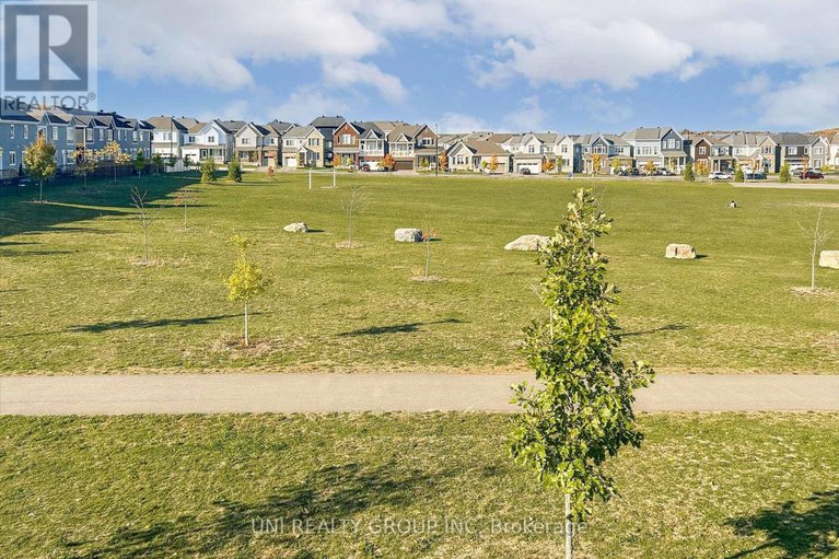 28953917/324-canadensis-lane/half-moon-bay/ottawa/ontario/K2J6X8_18