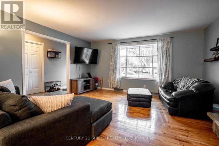 29555466/11-strachan-avenue/long-sault/south-stormont/ontario/K0C1P0_3