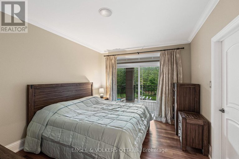 28466123/5800-queenscourt-crescent/manotick-east-to-manotick-station/ottawa/ontario/K4M1K3_24