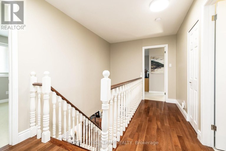 29663238/9-casgrain-court/beaverbrook/ottawa/ontario/K2K2A7_17