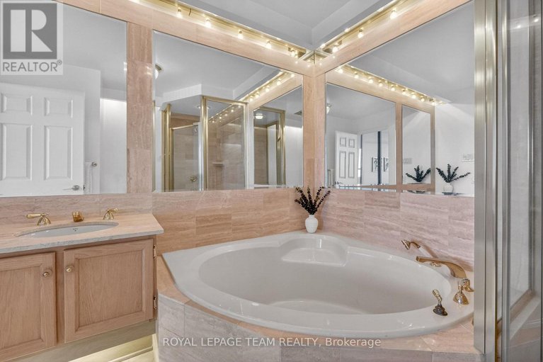 29358025/503-1480-riverside-drive/riverview-park/ottawa/ontario/K1G5H2_44