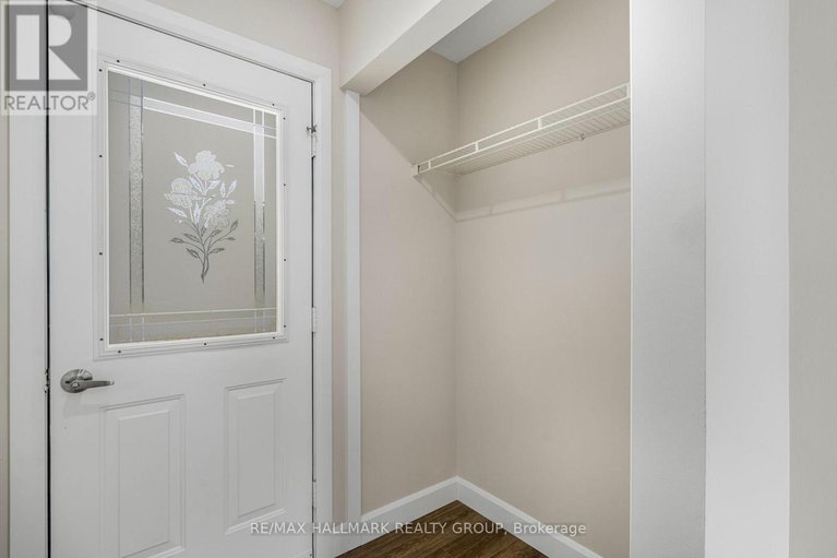 29232998/3900-champlain-road/clarencerockland-twp/clarence-rockland/ontario/K0A1E0_13