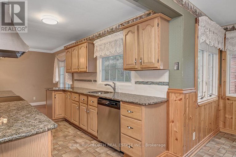 29134551/6-roundhay-drive/manordale/ottawa/ontario/K2G1B5_10