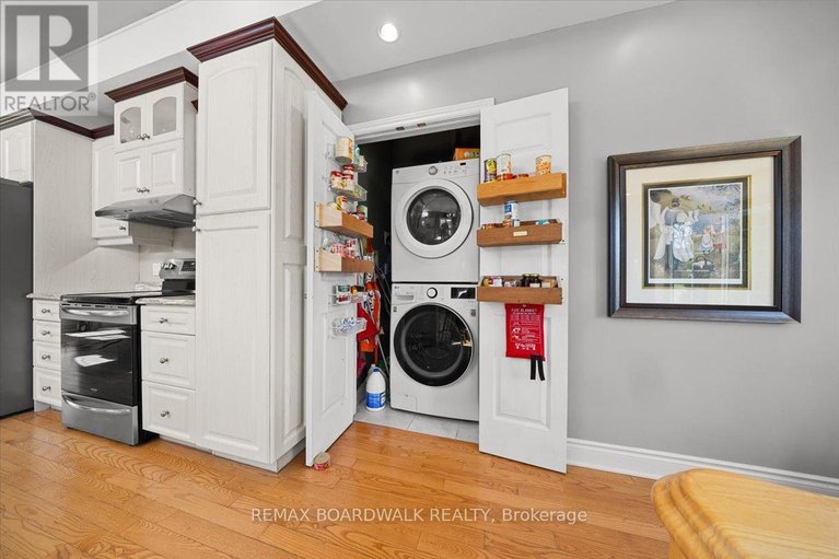 29641184/1210-barnett-drive/cumberland-village/ottawa/ontario/K4C1C7_35