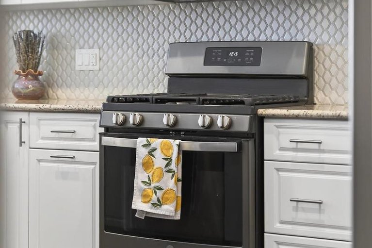 29457178/60-jardiniere-street/remainder-of-stittsville-area/ottawa/ontario/K2S2K2_16