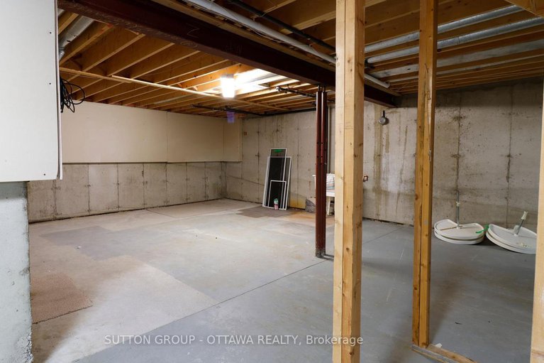 29414751/50-grand-cedar-court-e/stittsville-central/ottawa/ontario/K2S1G5_32