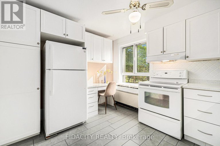 28384635/205-960-teron-road/beaverbrook/ottawa/ontario/K2K2B6_16