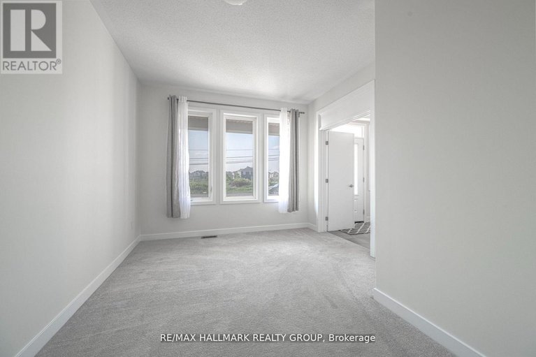 29143523/6357-perth-street/btwn-franktown-rd-fallowfield-rd/ottawa/ontario/K0A2Z0_11