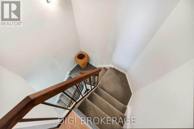 29086717/1422-lassiter-terrace/beaconwood/ottawa/ontario/K1J8N3_16