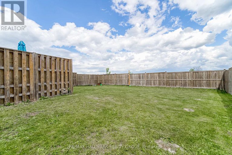 29113856/228-eye-bright-crescent/riverside-southgloucester-glen/ottawa/ontario/K1V2K6_33