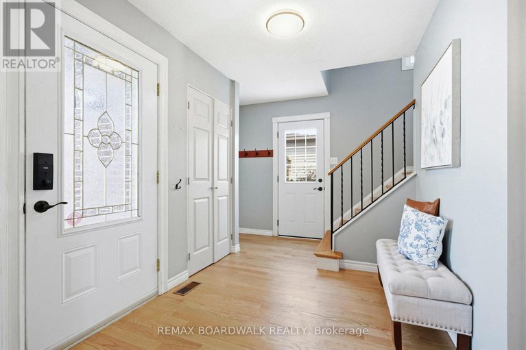 29434005/49-liston-crescent/katimavik/ottawa/ontario/K2L2W3_4