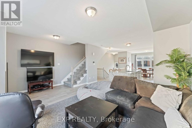 29040805/829-mikinak-road/cfb-rockcliffe-and-area/ottawa/ontario/K1K4Z9_7