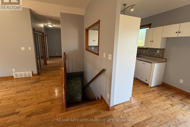 28562829/19249-county-2-road/south-glengarry-charlottenburgh-twp/south-glengarry/ontario/K0C2E0_11
