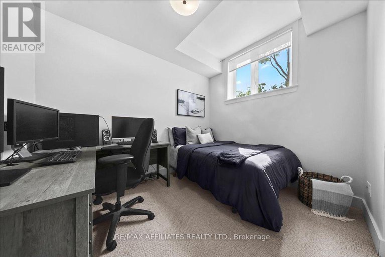 28756079/3-23-bergeron-private/chapel-hill/ottawa/ontario/K1C0C2_24