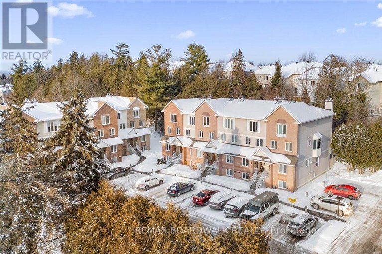 29344607/a-6623-bilberry-drive/convent-glen-north/ottawa/ontario/K1C4N5_28