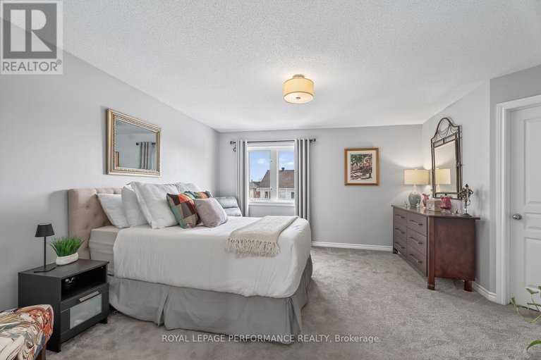 29590134/229-saddlesmith-circle/emerald-meadowstrailwest/ottawa/ontario/K2M2Z1_21