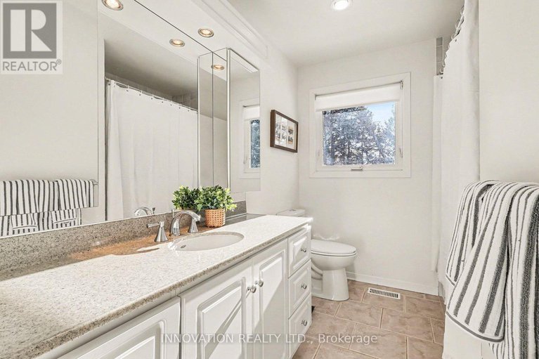 29348169/1458-rhea-place/cedardale/ottawa/ontario/K1V1H1_13