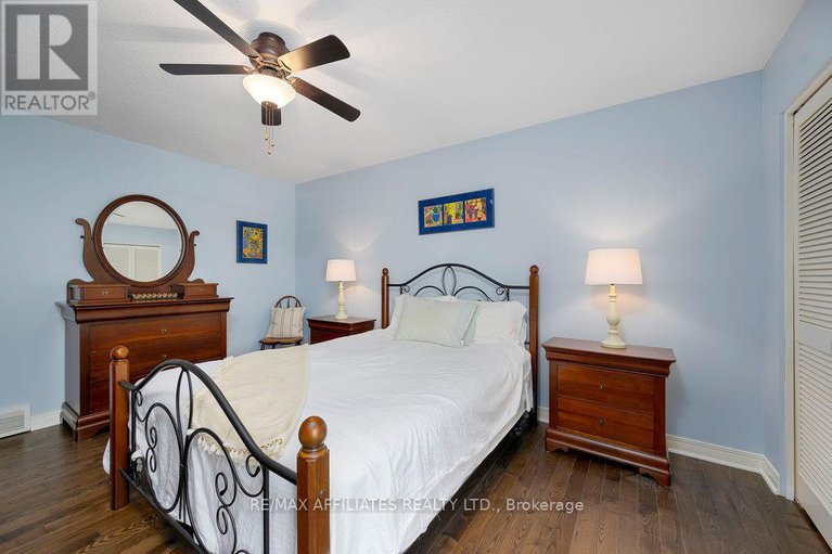 28488846/34-105-weeping-willow-lane/beaverbrook/ottawa/ontario/K2K1E6_21