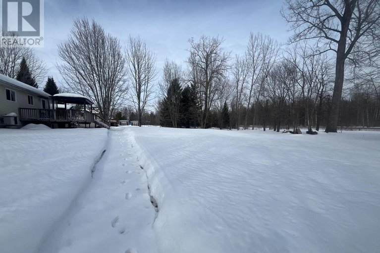 29438102/1115-des-cerisiers-street/clarencerockland-twp/clarence-rockland/ontario/K4K1K9_32