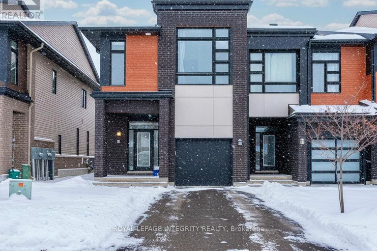 29227761/1078-lunar-glow-crescent/riverside-southgloucester-glen/ottawa/ontario/K4M0J8_1