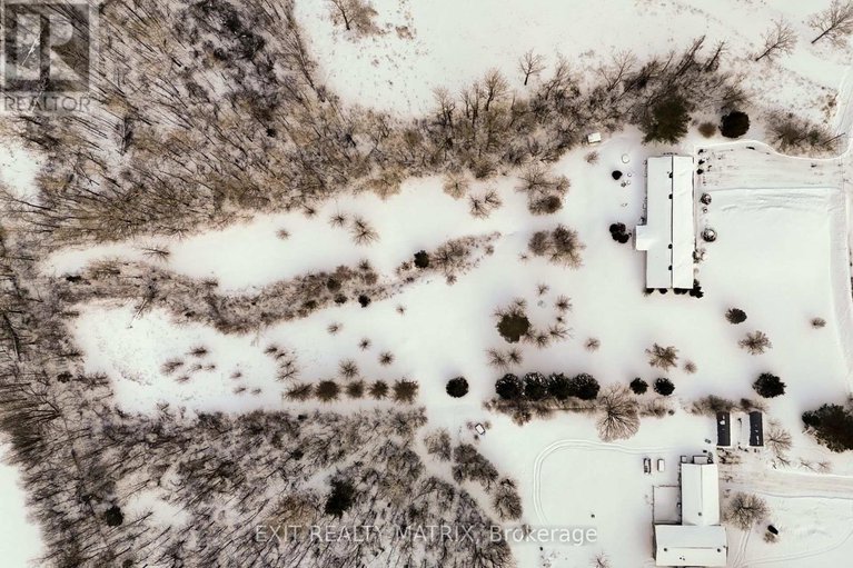 29360296/8329-rodney-farm-drive/osgoode-twp-north-of-reg-rd-6/ottawa/ontario/K0A2P0_46