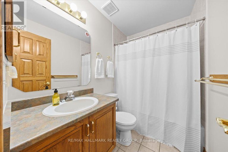 29030486/67-mattawa-crescent/bridlewood/ottawa/ontario/K2M2E8_30