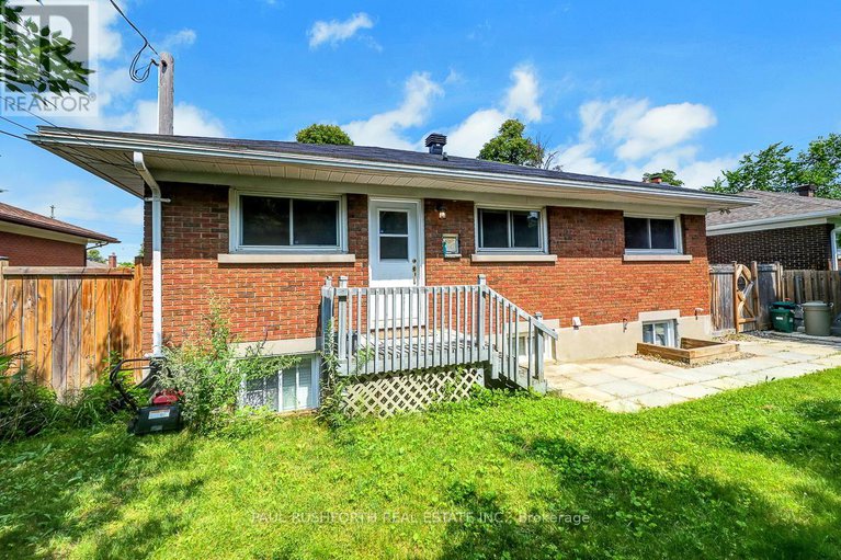 28624239/2390-sudbury-avenue/queensway-terrace-southridgeview/ottawa/ontario/K2C1L8_28