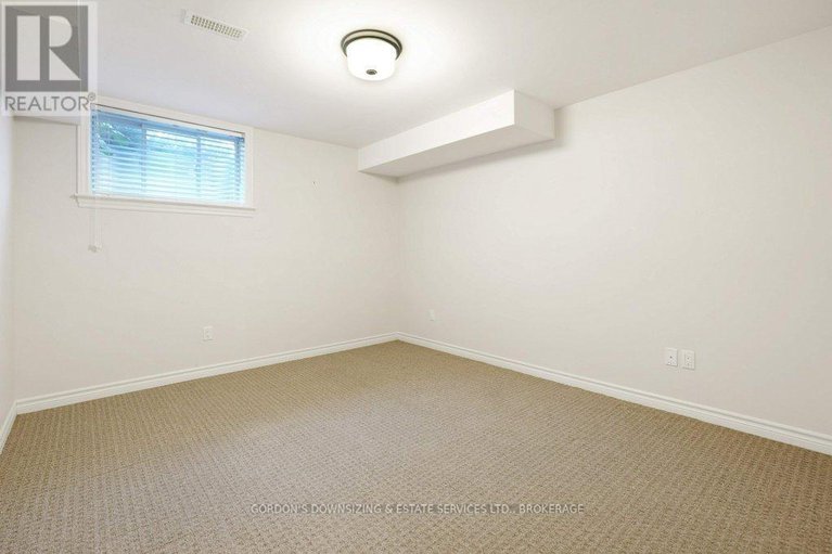 29090696/281-brambling-way/half-moon-bay/ottawa/ontario/K2J6E3_33