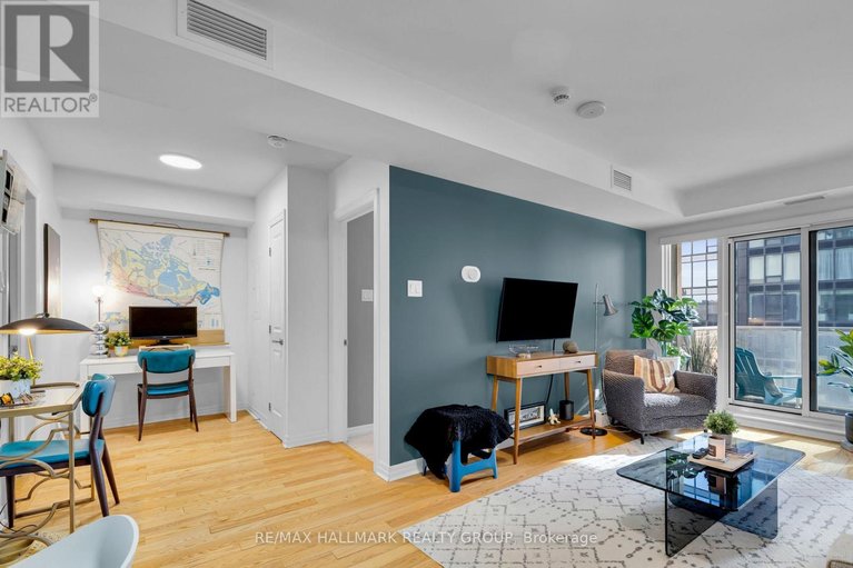 29564234/803-242-rideau-street/sandy-hill/ottawa/ontario/K1N0B7_16