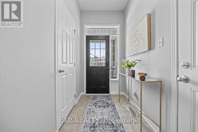 29401598/589-pepperville-crescent/emerald-meadowstrailwest/ottawa/ontario/K2M0E7_4