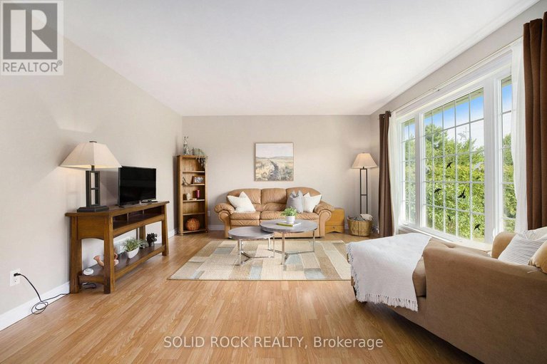 28738548/307-kippen-road/mcnabbraeside-twps/mcnabbraeside/ontario/K0A3L0_9